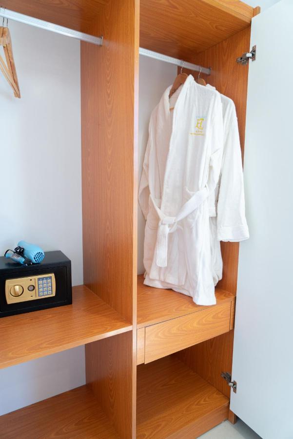 Ha Trang Voronezh Hotel And Apartment ญาจาง ภายนอก รูปภาพ