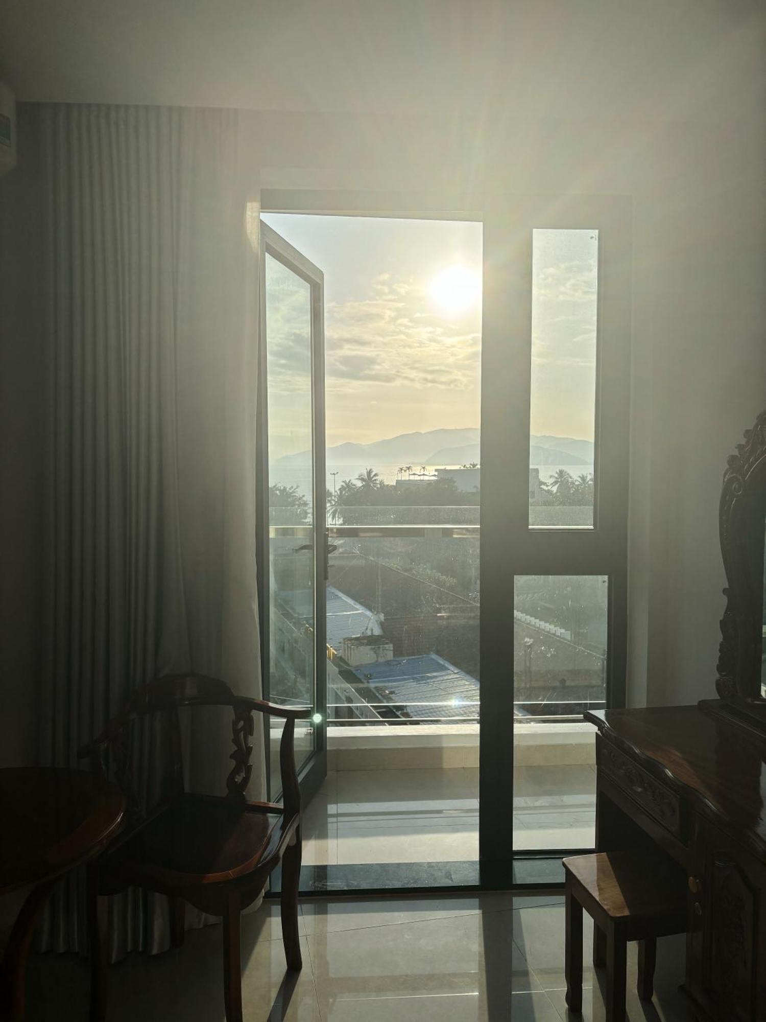 Ha Trang Voronezh Hotel And Apartment ญาจาง ภายนอก รูปภาพ