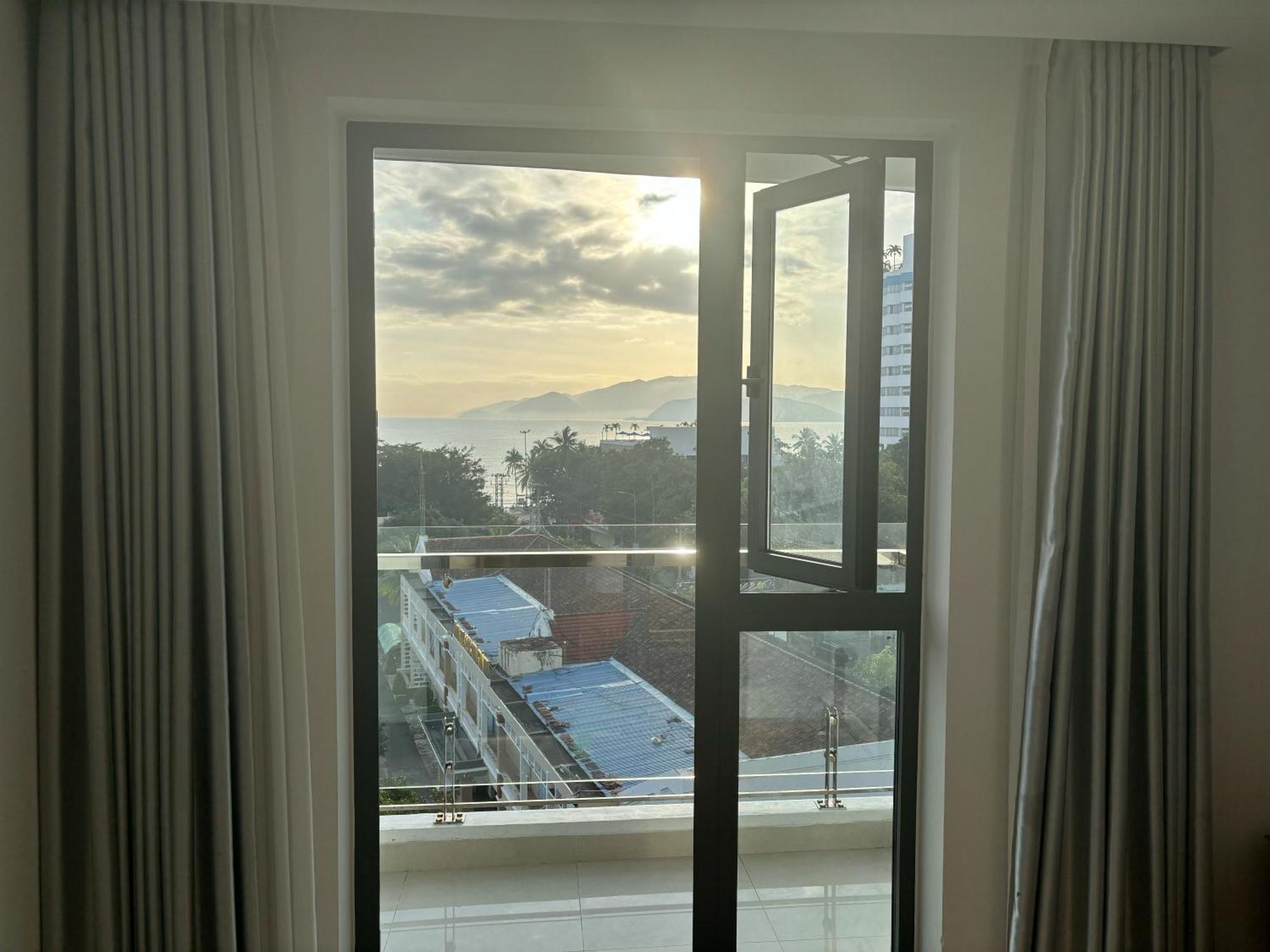 Ha Trang Voronezh Hotel And Apartment ญาจาง ภายนอก รูปภาพ